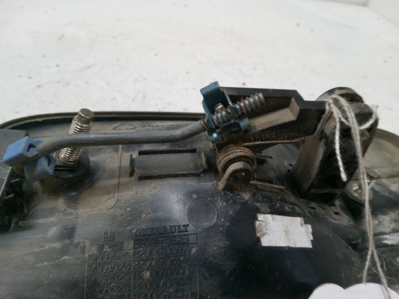 Recambio de maneta exterior puerta delantera derecha para renault trafic ii furgoneta (fl) 1.9 dci 100 (fl0c) referencia OEM IAM