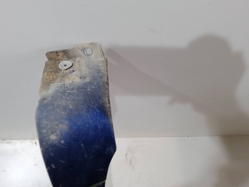 Recambio de aleta delantera derecha para toyota yaris (_p1_) 1.3 (ncp10_, scp12_) referencia OEM IAM   