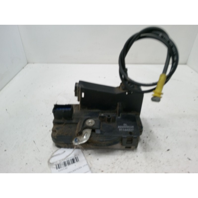 Recambio de cerradura puerta delantera derecha para renault trafic ii furgoneta (fl) 1.9 dci 100 (fl0c) referencia OEM IAM 82000