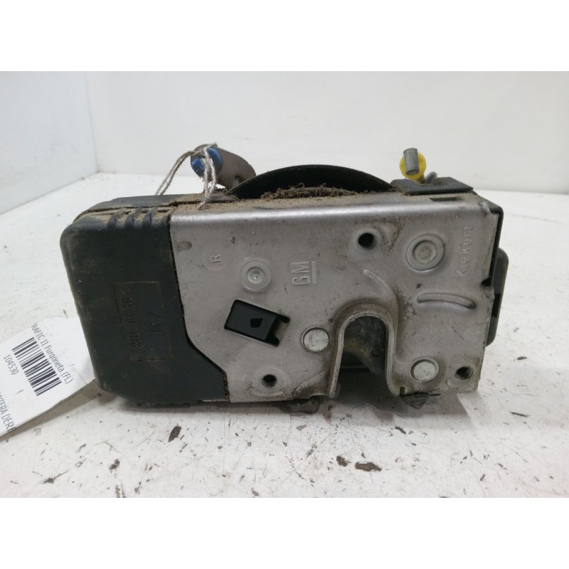 Recambio de cerradura puerta delantera derecha para renault trafic ii furgoneta (fl) 1.9 dci 100 (fl0c) referencia OEM IAM 82000