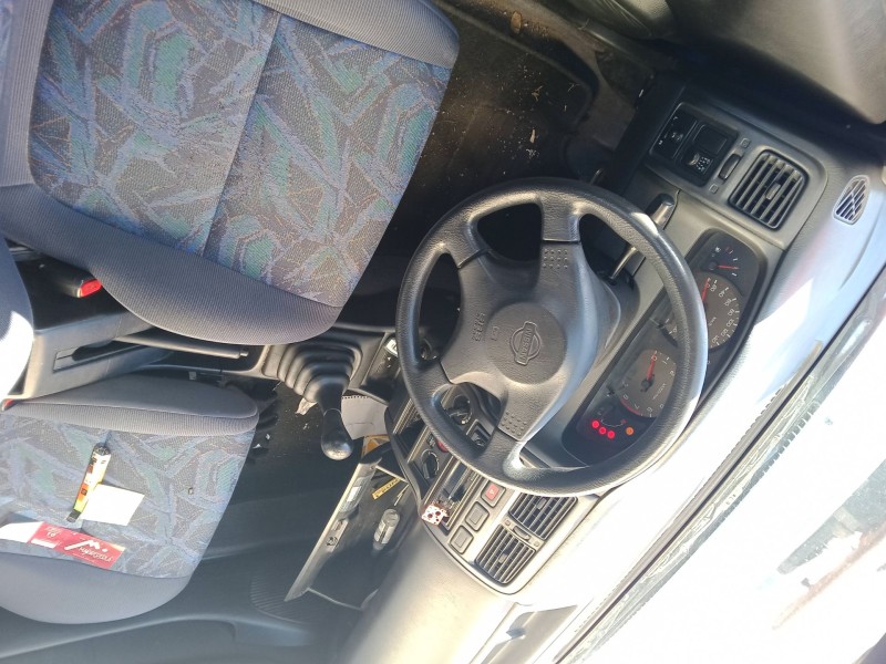 nissan almera i hatchback (n15) del año 1999