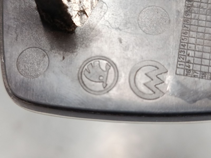 Recambio de cristal retrovisor derecho para skoda rapid (nh3, nk3, nk6) 1.6 tdi referencia OEM IAM 212834374  