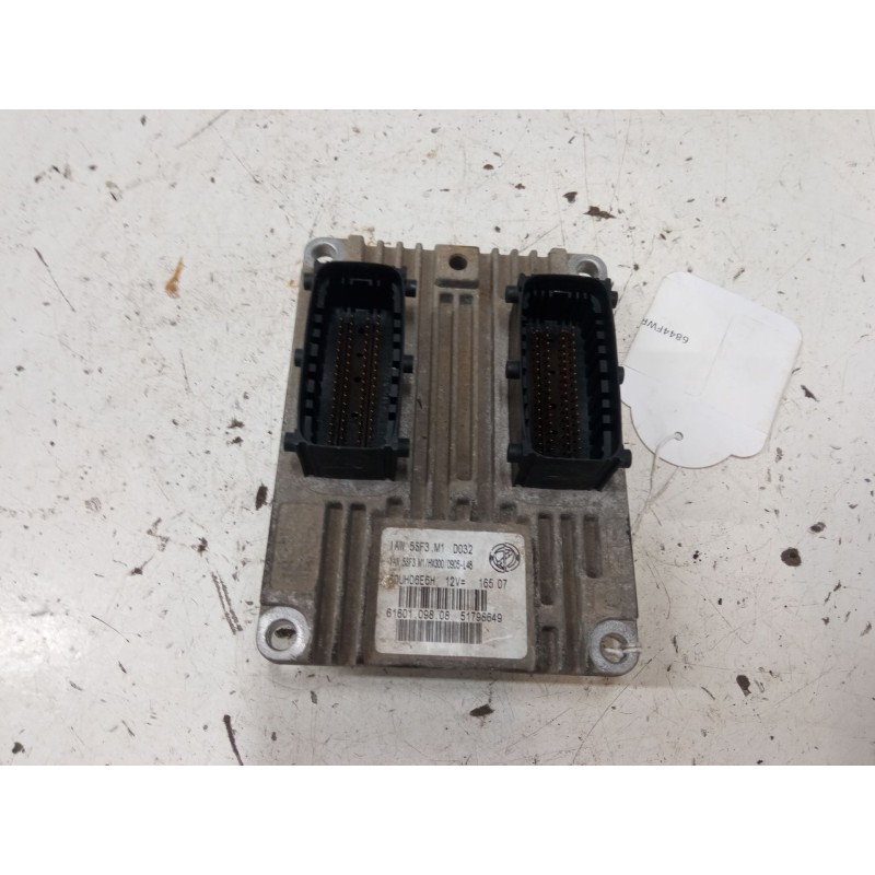 Recambio de centralita motor uce para fiat grande punto (199_) 1.2 referencia OEM IAM 51798649 IAW5SF3.M1 