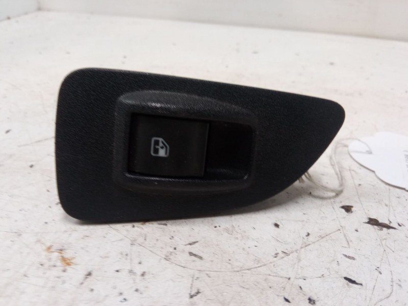 Recambio de mando elevalunas trasero derecho para fiat bravo ii (198_) 1.9 d multijet (198axb1a) referencia OEM IAM   