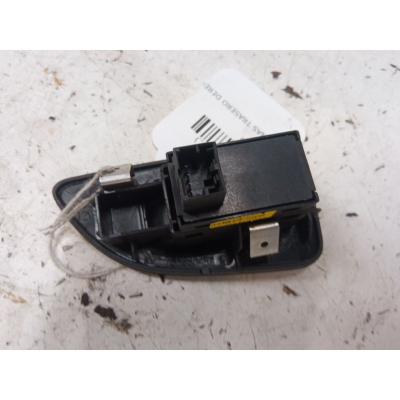 Recambio de mando elevalunas trasero derecho para fiat bravo ii (198_) 1.9 d multijet (198axb1a) referencia OEM IAM   