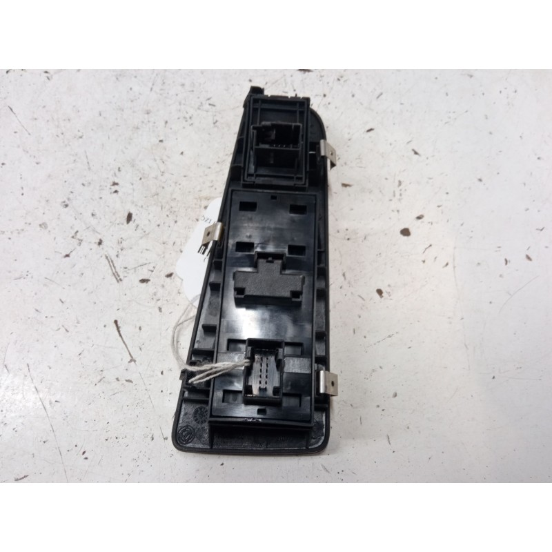 Recambio de mando elevalunas delantero izquierdo para fiat bravo ii (198_) 1.9 d multijet (198axb1a) referencia OEM IAM 73543446