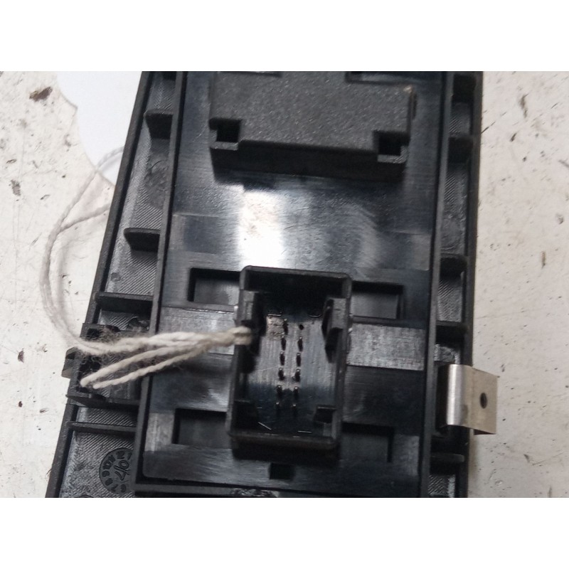 Recambio de mando elevalunas delantero izquierdo para fiat bravo ii (198_) 1.9 d multijet (198axb1a) referencia OEM IAM 73543446