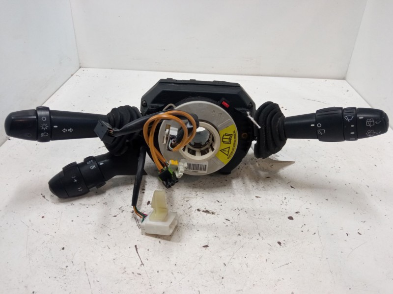 Recambio de mando luces para fiat bravo ii (198_) 1.9 d multijet (198axb1a) referencia OEM IAM 07354568300  