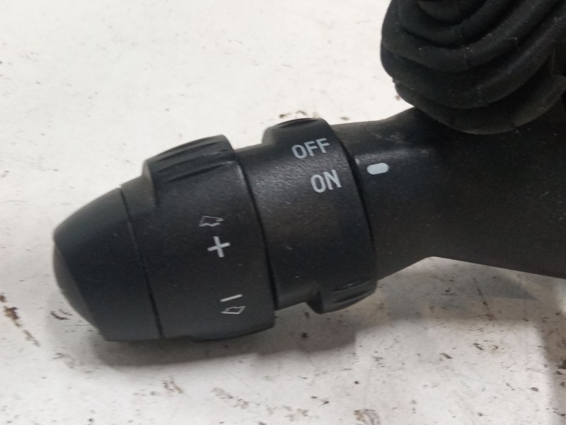 Recambio de mando luces para fiat bravo ii (198_) 1.9 d multijet (198axb1a) referencia OEM IAM 07354568300  