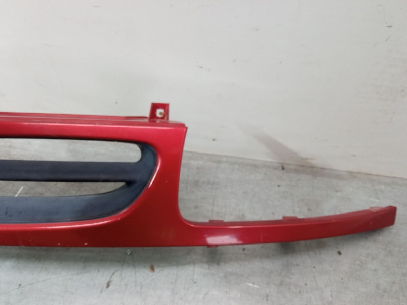 Recambio de rejillas capo para nissan micra ii (k11) 1.0 i 16v referencia OEM IAM   