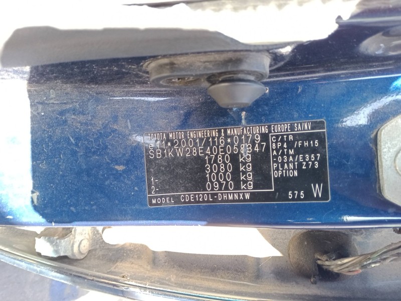 toyota corolla (_e12_) del año 2004