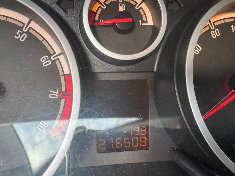 opel corsa d (s07) del año 2009