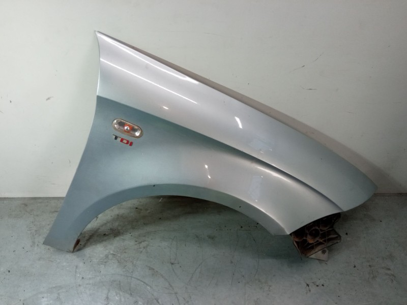 Recambio de aleta delantera derecha para seat toledo iii (5p2) 2.0 tdi 16v referencia OEM IAM   