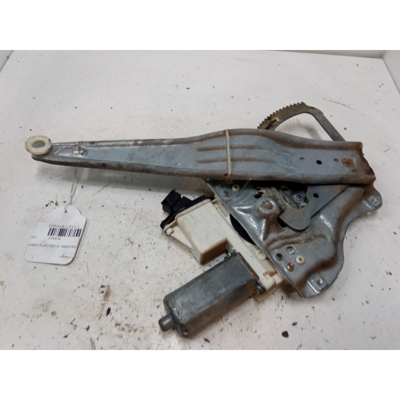 Recambio de elevalunas electrico trasero izquierdo para toyota corolla (_e12_) 1.6 vvt-i (zze121_) referencia OEM IAM 130822032 