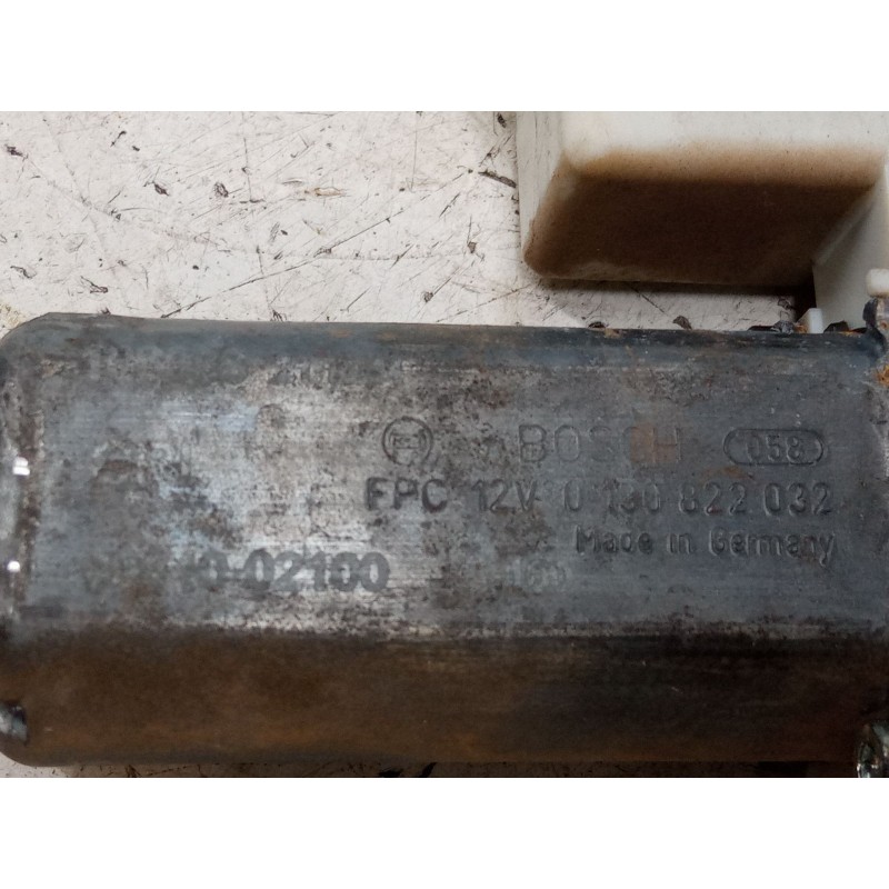 Recambio de elevalunas electrico trasero izquierdo para toyota corolla (_e12_) 1.6 vvt-i (zze121_) referencia OEM IAM 130822032 