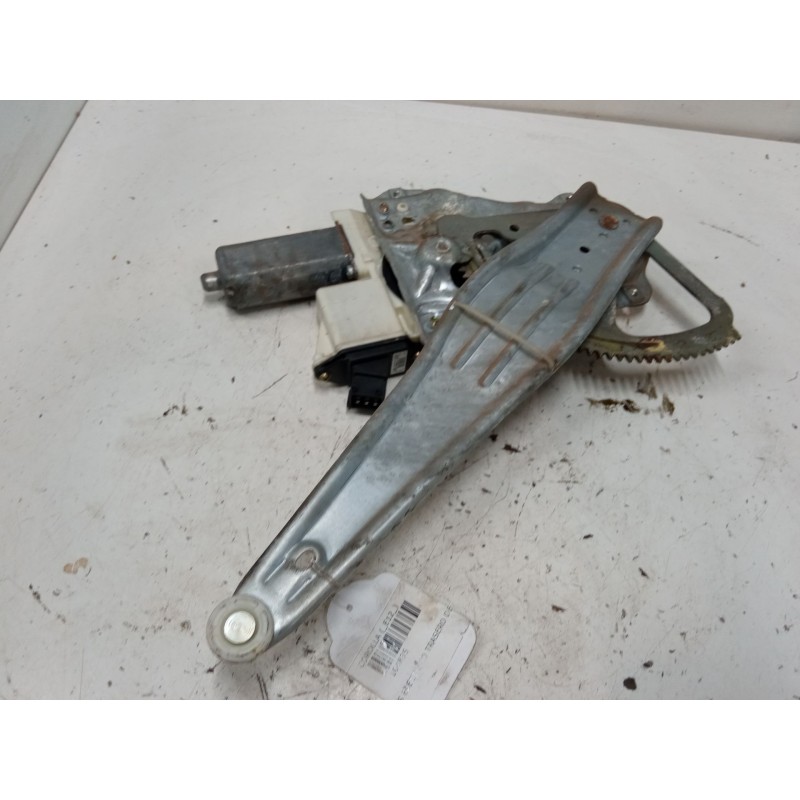 Recambio de elevalunas electrico trasero derecho para toyota corolla (_e12_) 1.6 vvt-i (zze121_) referencia OEM IAM   