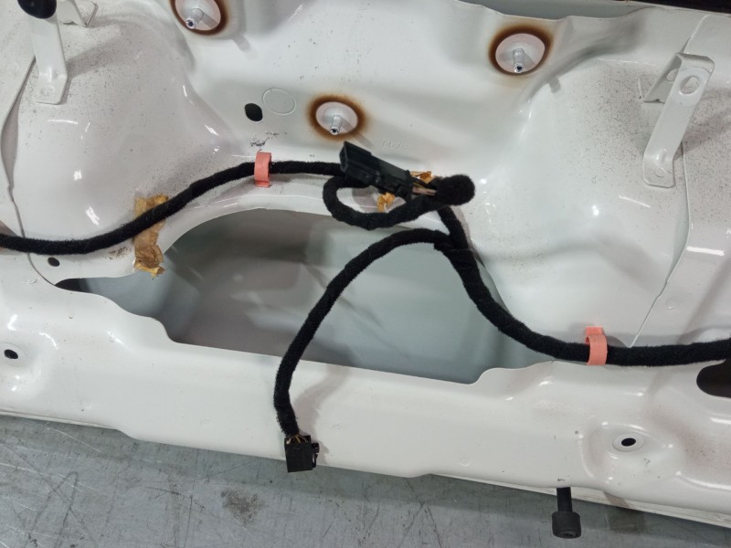 Recambio de porton trasero para fiat grande punto (199_) 1.2 referencia OEM IAM 51938460  