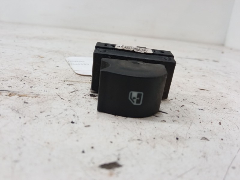 Recambio de mando elevalunas delantero derecho para fiat grande punto (199_) 1.2 referencia OEM IAM   