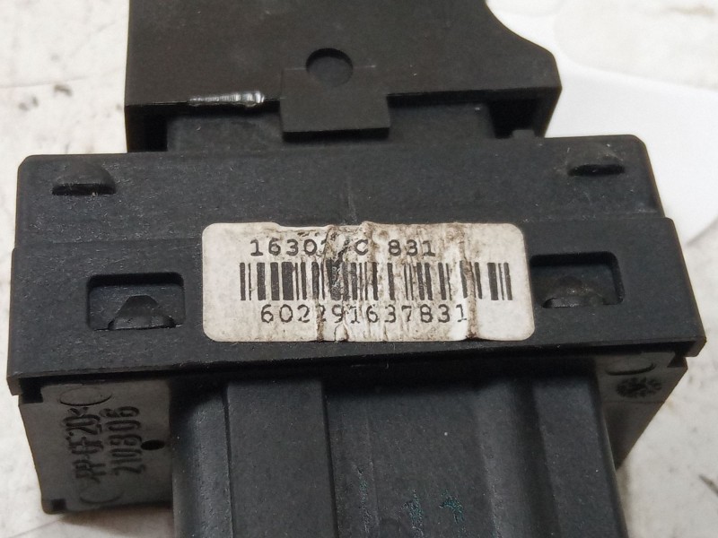 Recambio de mando elevalunas delantero derecho para fiat grande punto (199_) 1.2 referencia OEM IAM   