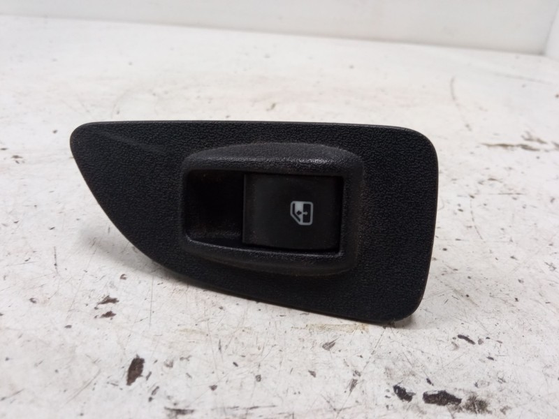 Recambio de mando elevalunas trasero izquierdo para fiat bravo ii (198_) 1.9 d multijet (198axb1a) referencia OEM IAM   