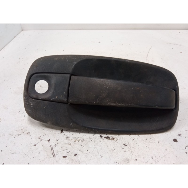Recambio de maneta exterior delantera izquierda para renault trafic ii furgoneta (fl) 1.9 dci 100 (fl0c) referencia OEM IAM 8200