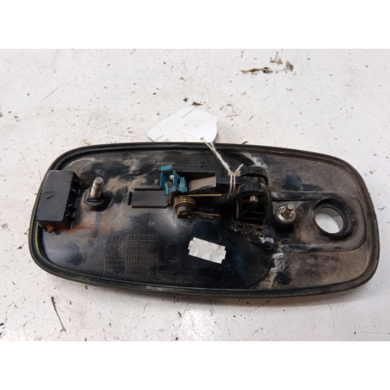 Recambio de maneta exterior delantera izquierda para renault trafic ii furgoneta (fl) 1.9 dci 100 (fl0c) referencia OEM IAM 8200