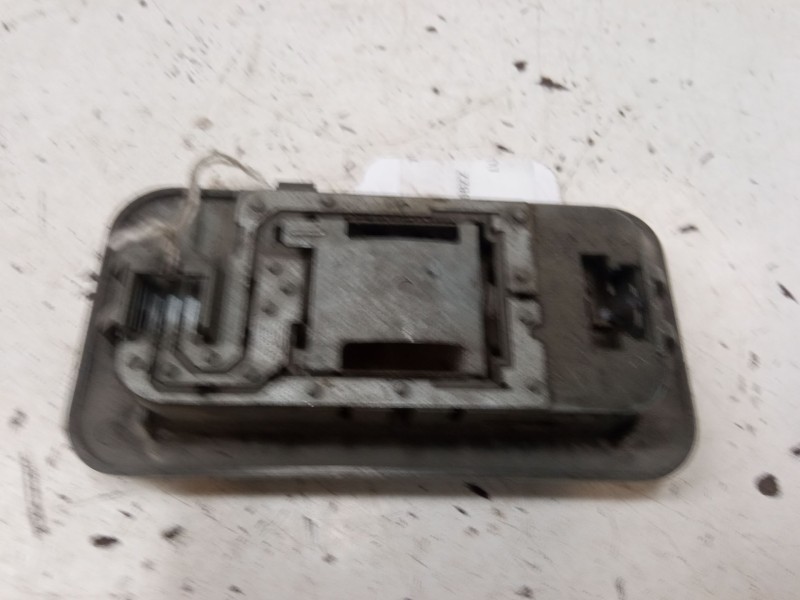 Recambio de luz interior delantera para renault trafic ii furgoneta (fl) 1.9 dci 100 (fl0c) referencia OEM IAM 8200100587E 82001