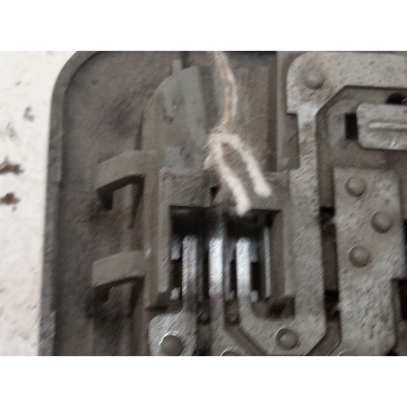 Recambio de luz interior delantera para renault trafic ii furgoneta (fl) 1.9 dci 100 (fl0c) referencia OEM IAM 8200100587E 82001