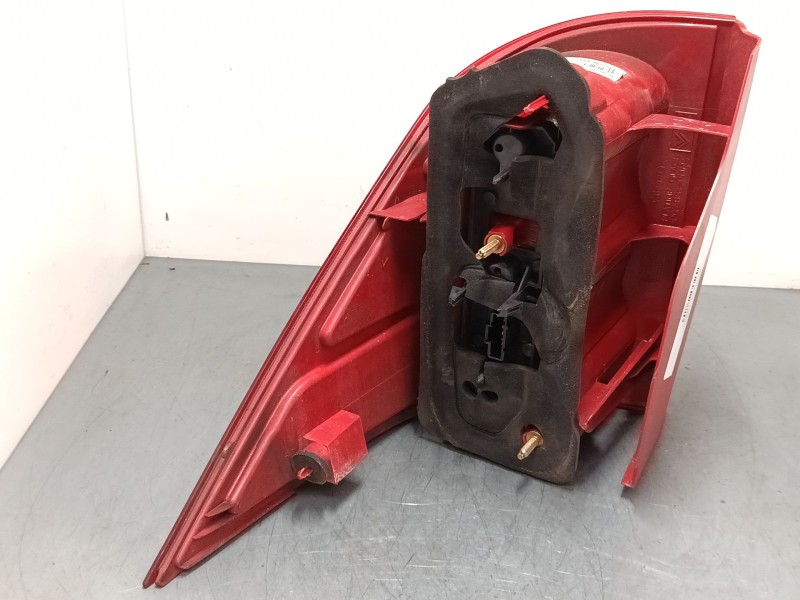 Recambio de piloto trasero izquierdo para peugeot 1007 (km_) 1.4 hdi referencia OEM IAM 964611698001  