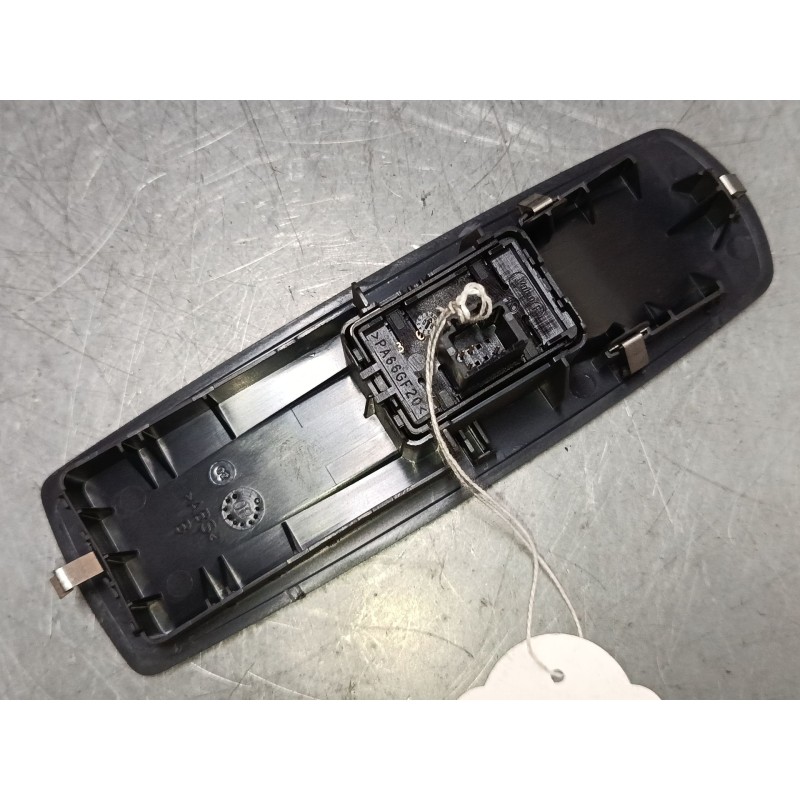 Recambio de mando elevalunas delantero derecho para renault megane iii hatchback (bz0/1_, b3_) 1.6 16v (bz1b, bz1h) referencia O