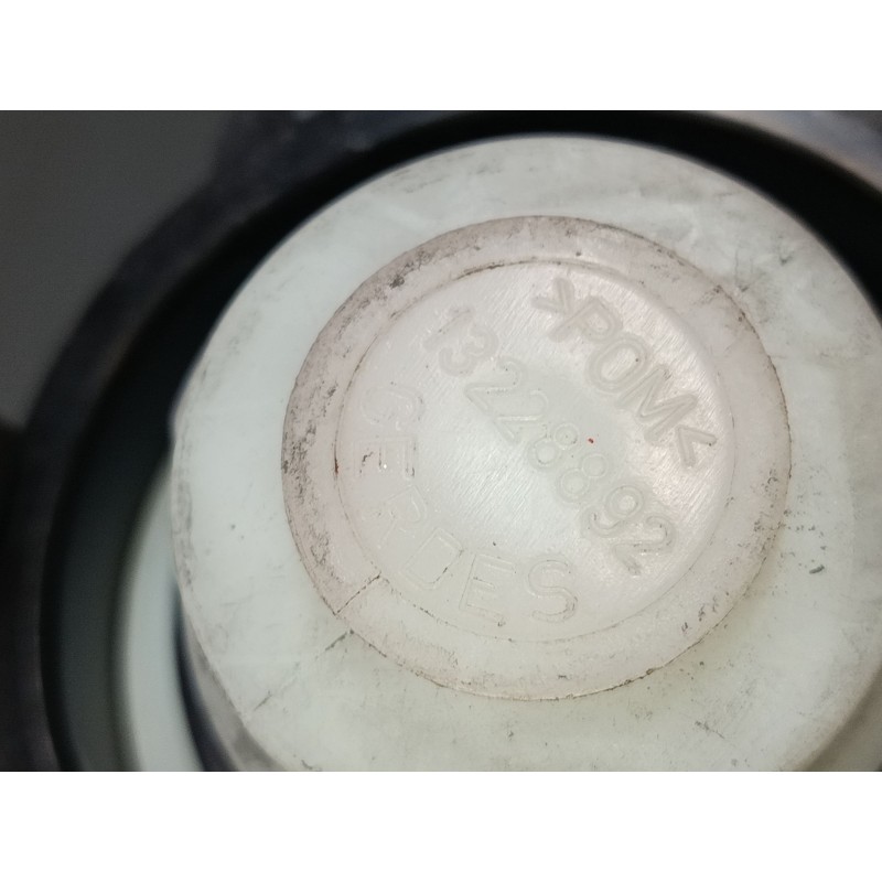 Recambio de tapon combustible para opel corsa d (s07) 1.4 (l08, l68) referencia OEM IAM 13228892  
