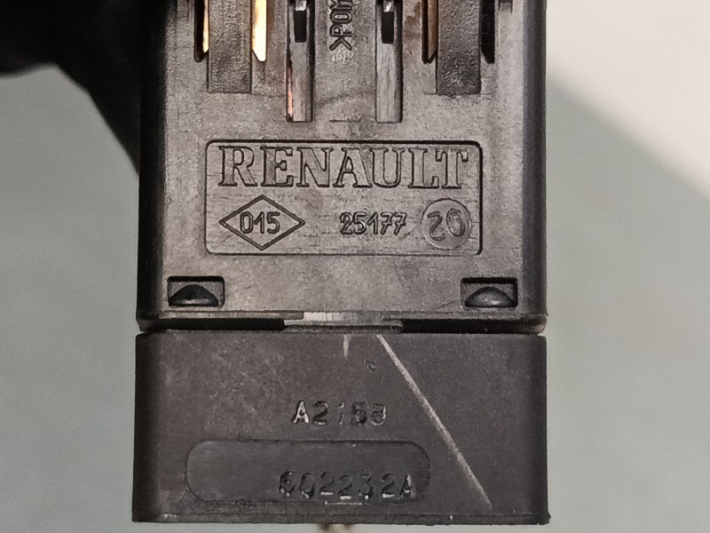 Recambio de warning para dacia sandero (bs_) 1.2 16v referencia OEM IAM   