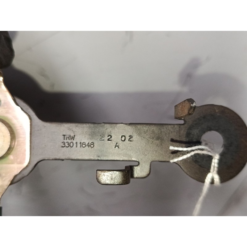 Recambio de cinturon seguridad delantero izquierdo para renault clio ii (bb_, cb_) 1.5 dci (b/cb07) referencia OEM IAM   