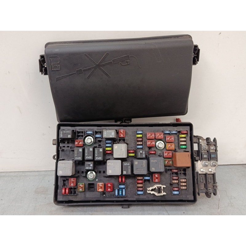 Recambio de caja reles / fusibles para opel insignia a (g09) 2.0 cdti (68) referencia OEM IAM 13255300 544949969 