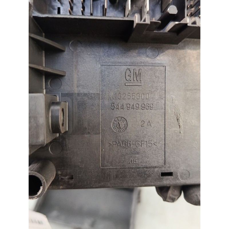 Recambio de caja reles / fusibles para opel insignia a (g09) 2.0 cdti (68) referencia OEM IAM 13255300 544949969 