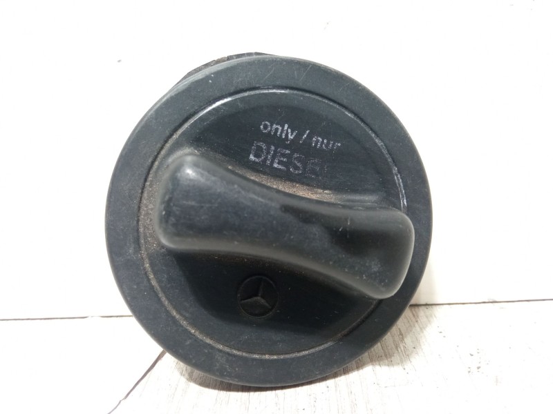 Recambio de tapon combustible para mercedes-benz vaneo (414) 1.7 cdi (414.700) referencia OEM IAM A2204700105  