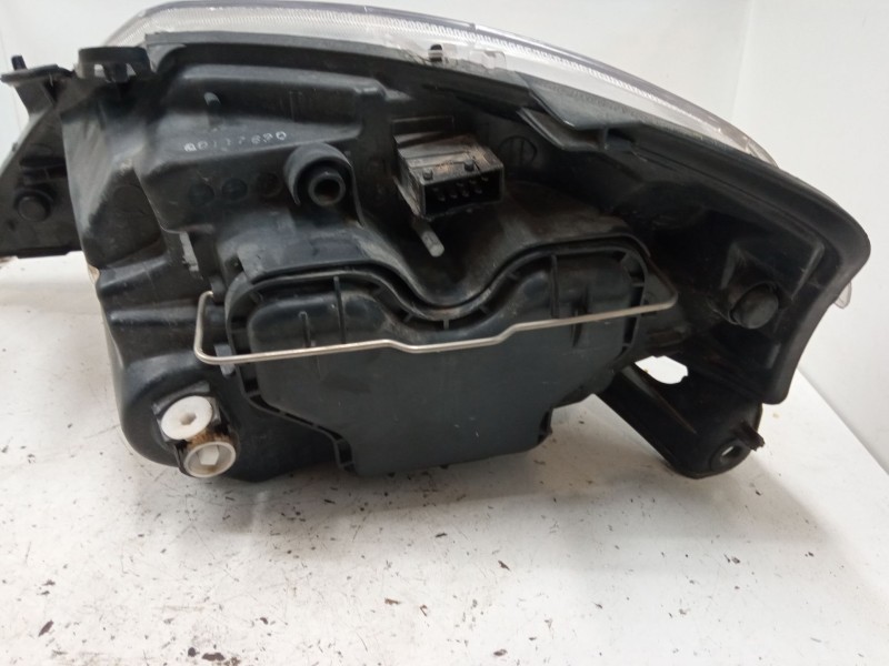 Recambio de faro derecho para citroën c3 i (fc_, fn_) 1.4 hdi referencia OEM IAM   