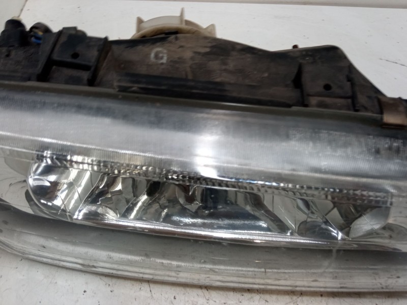 Recambio de faro derecho para nissan almera i hatchback (n15) 1.4 referencia OEM IAM   