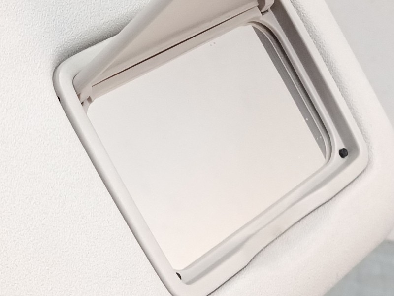 Recambio de parasol derecho para mazda 2 (de_, dh_) 1.4 mzr-cd referencia OEM IAM   