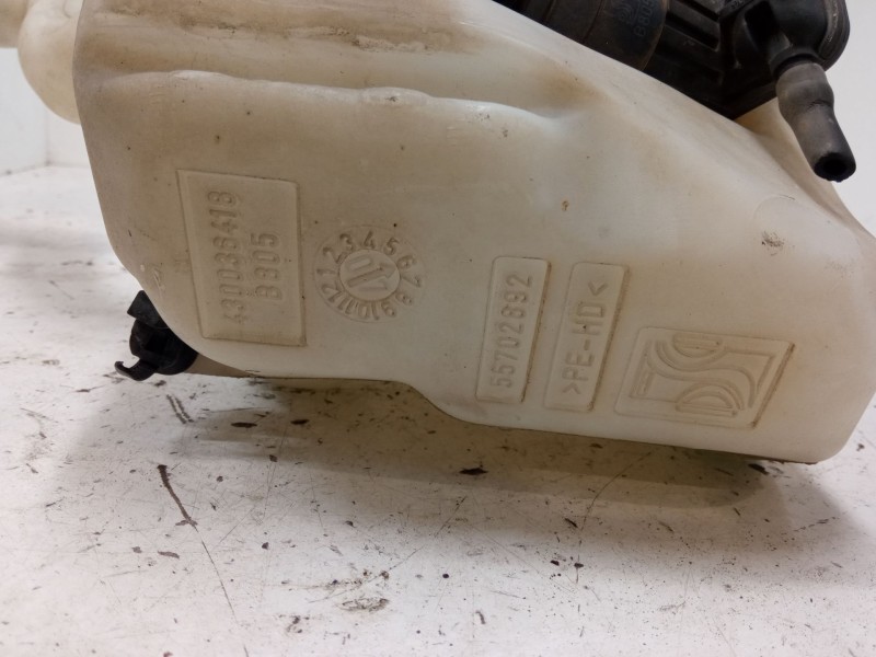 Recambio de deposito limpiaparabrisas para fiat grande punto (199_) 1.2 referencia OEM IAM 55702892  