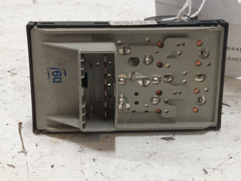 Recambio de mando elevalunas delantero izquierdo para fiat grande punto (199_) 1.2 referencia OEM IAM   