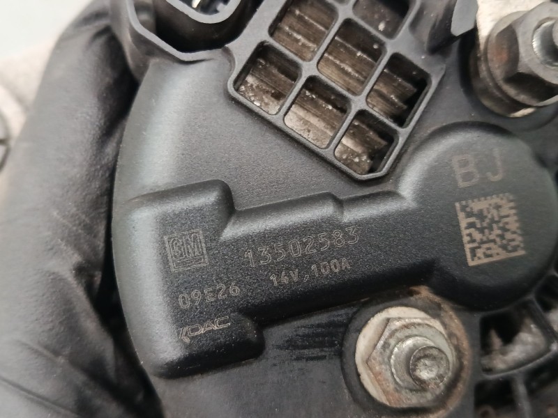 Recambio de alternador para opel insignia a sports tourer (g09) 2.0 cdti (35) referencia OEM IAM 13502583  