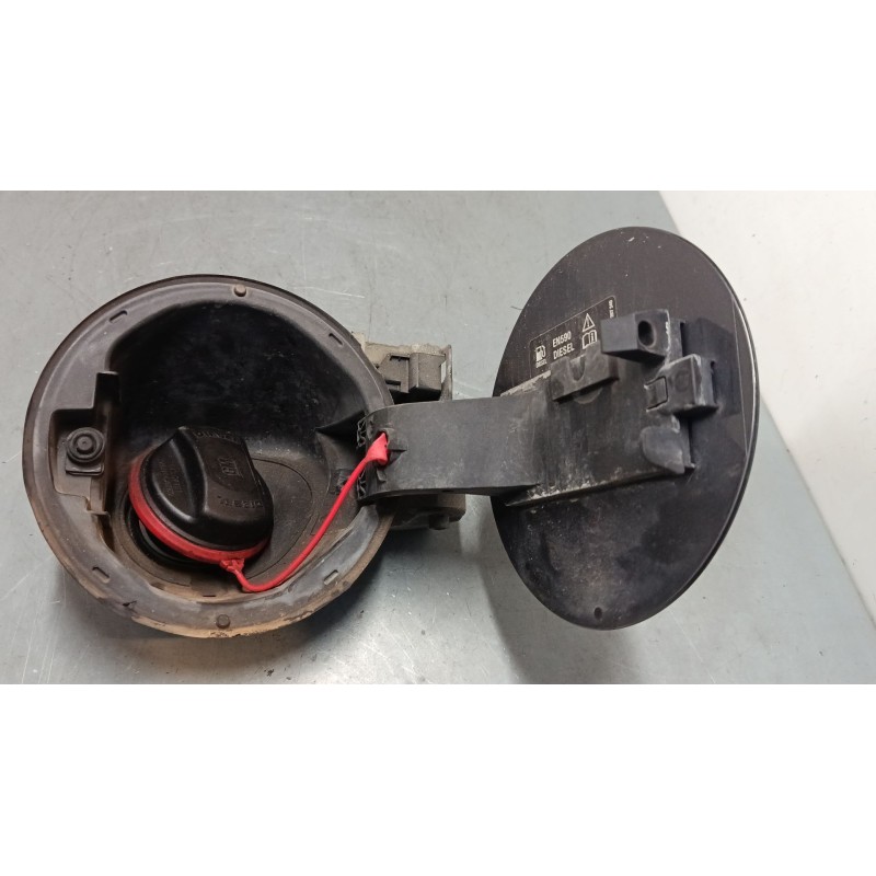 Recambio de tapa exterior combustible para opel insignia a sports tourer (g09) 2.0 cdti (35) referencia OEM IAM   