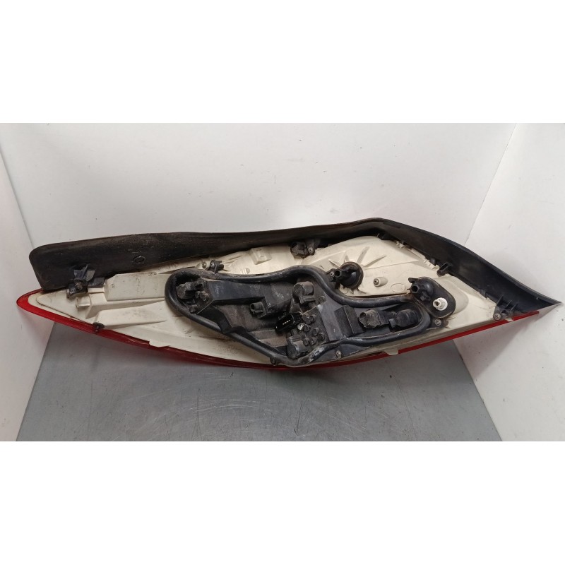 Recambio de piloto trasero derecho para opel insignia a sports tourer (g09) 2.0 cdti (35) referencia OEM IAM 13226839  