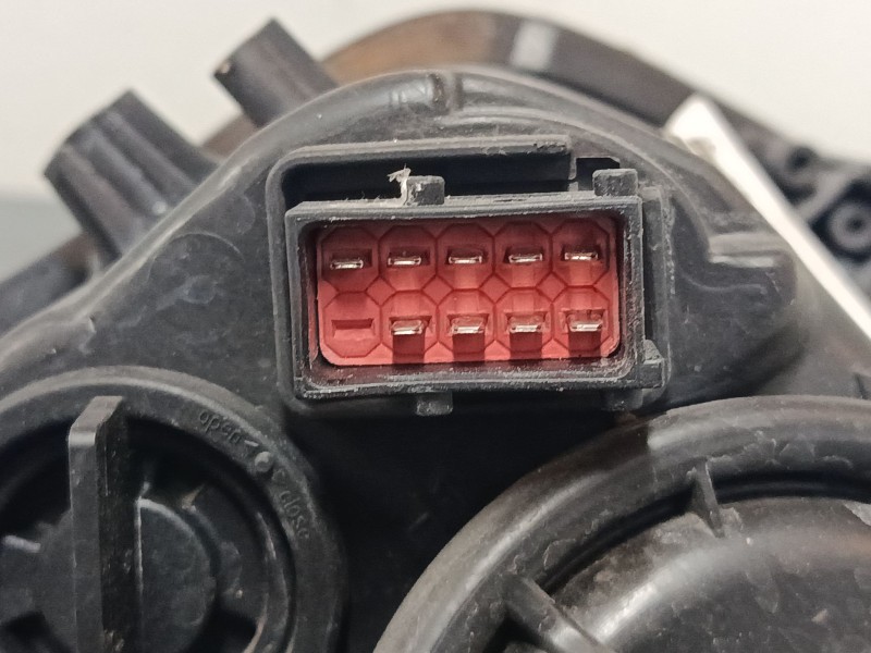 Recambio de faro izquierdo para opel insignia a (g09) 2.0 cdti (68) referencia OEM IAM 1EJ00963001  