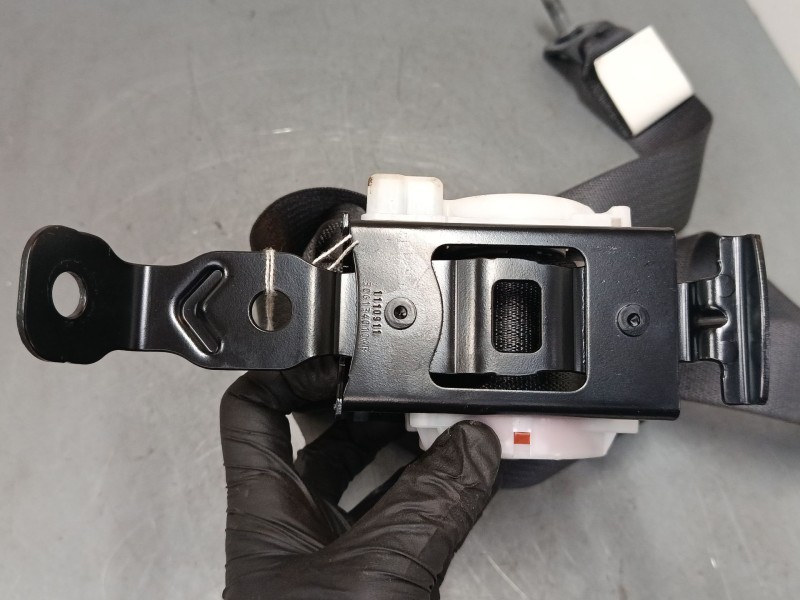 Recambio de cinturon seguridad trasero derecho para opel insignia a (g09) 2.0 cdti (68) referencia OEM IAM 306106999P10  