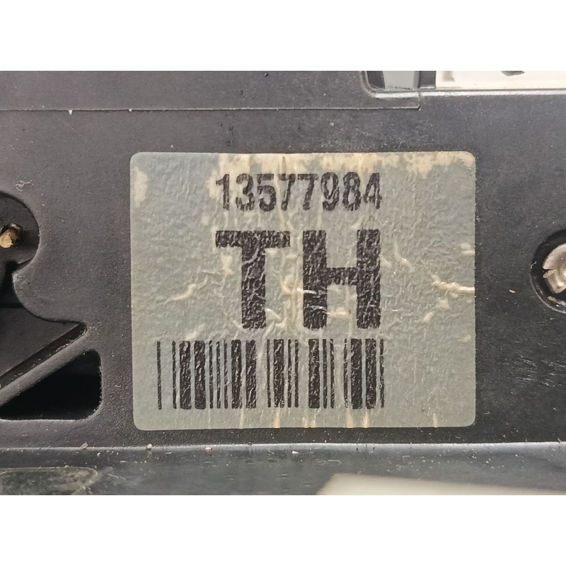 Recambio de cerradura puerta delantera derecha para opel insignia a (g09) 2.0 cdti (68) referencia OEM IAM 13577984  