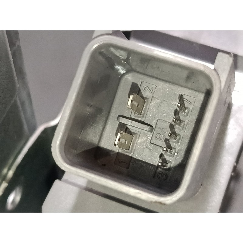 Recambio de elevalunas electrico trasero derecho para opel insignia a (g09) 2.0 cdti (68) referencia OEM IAM 20952451RH 96484010