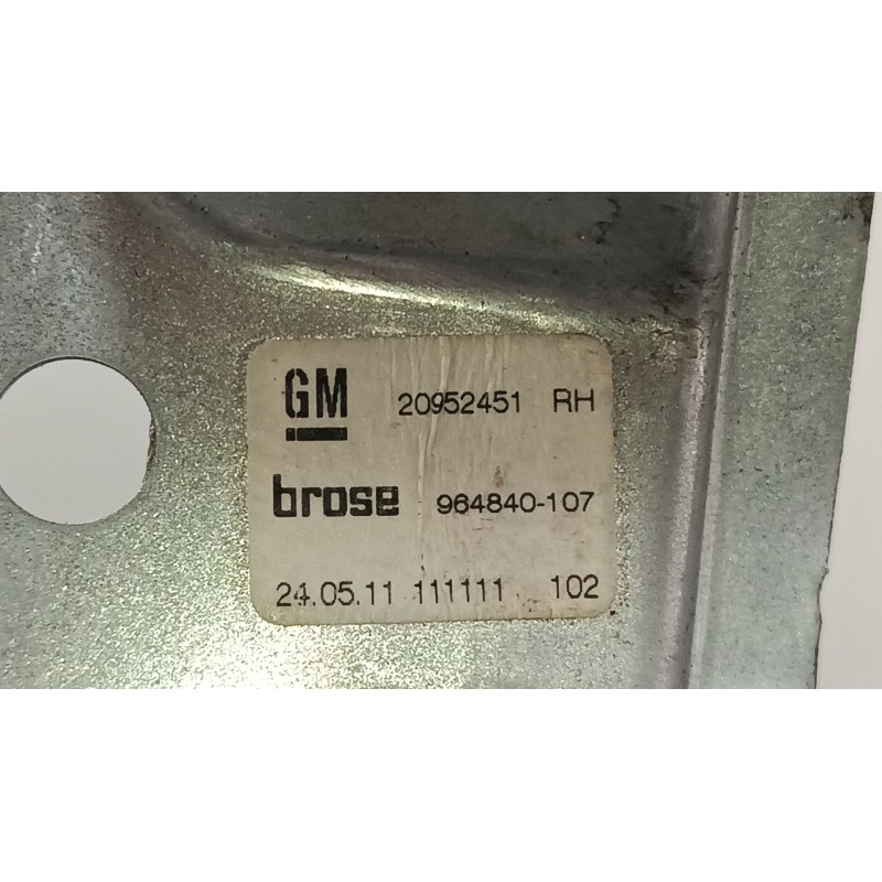 Recambio de elevalunas electrico trasero derecho para opel insignia a (g09) 2.0 cdti (68) referencia OEM IAM 20952451RH 96484010