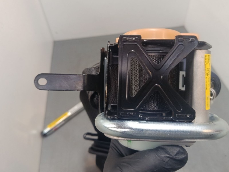 Recambio de cinturon seguridad delantero derecho para opel insignia a (g09) 2.0 cdti (68) referencia OEM IAM 307421599P  